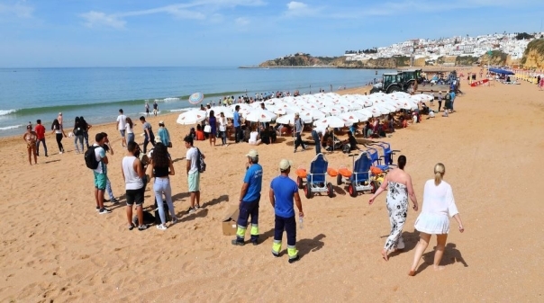 Em Albufeira a época balnear já começou - Algarve Primeiro