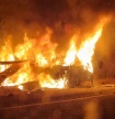 Condutor vê carro destruído pelas chamas após despiste na EN124 