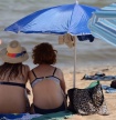 APA esclarece que banhistas podem colocar chap&eacute;us-de-sol em frente &agrave;s concess&otilde;es de praia