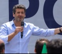 André Ventura sente-se mal e é retirado do palco em Tavira