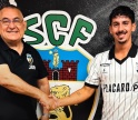 Melhor jogador da Liga Revelação renova pelo Farense por uma época
