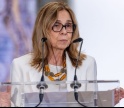 Ministra da Sa&uacute;de rejeita que haja falta de macas no Algarve