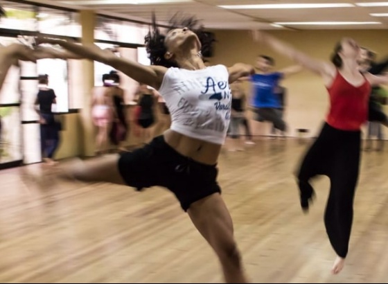 Ideias do Levante organiza três workshops de Dança Jazz para crianças, adolescentes e adultos