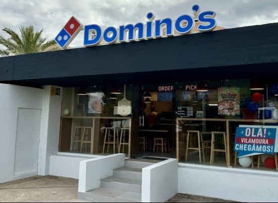 Domino's abre loja em Vilamoura 