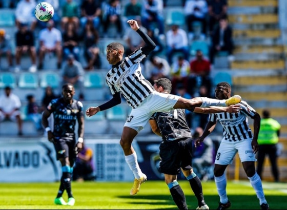 Moreirense bate Portimonense por 2-0