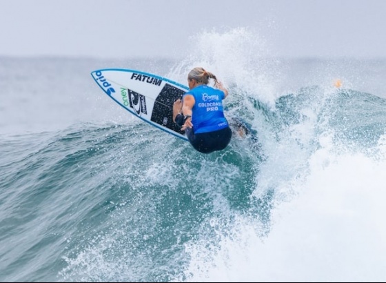 Yolanda Hopkins foi a melhor representante portuguesa em Snapper Rocks