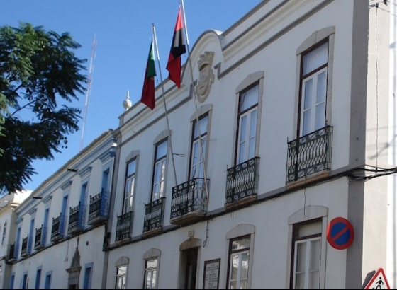 Câmara de Castro Marim alarga cartão social municipal a todas as famílias