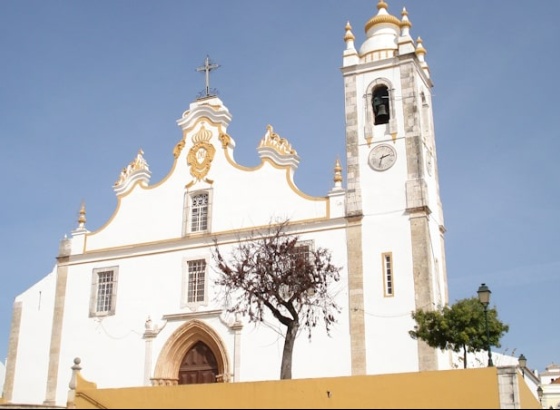 Encontradas ossadas na Igreja Matriz de Portimão durante obras por muro caído