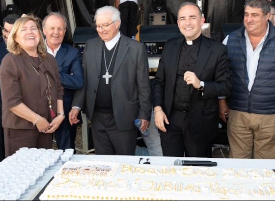 Ferreiras assinalou 25 anos da Igreja de São José