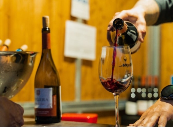 Lagoa Wine Show regressa em junho com Buba Espinho, Entre Aspas e Dino D'Santiago 