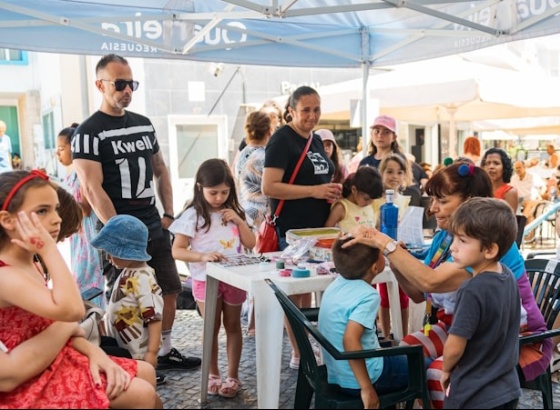 Teatro, insufláveis, oficinas e muita animação no Dia da Criança em Quarteira