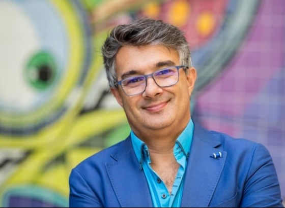Jorge Serafim apresenta-se para “Serão de Contos” na biblioteca de Loulé