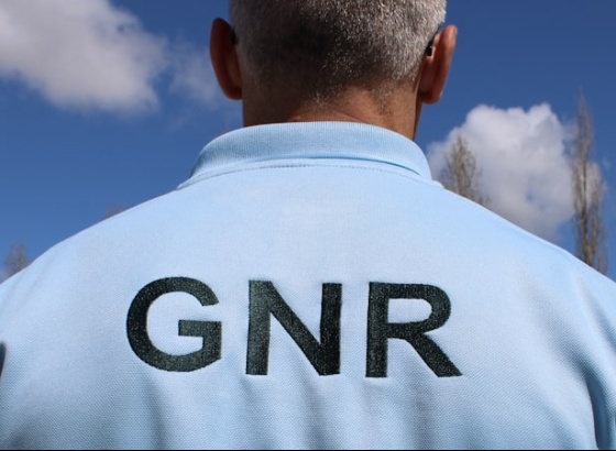 GNR detém dois suspeitos por furtos em residências em Albufeira