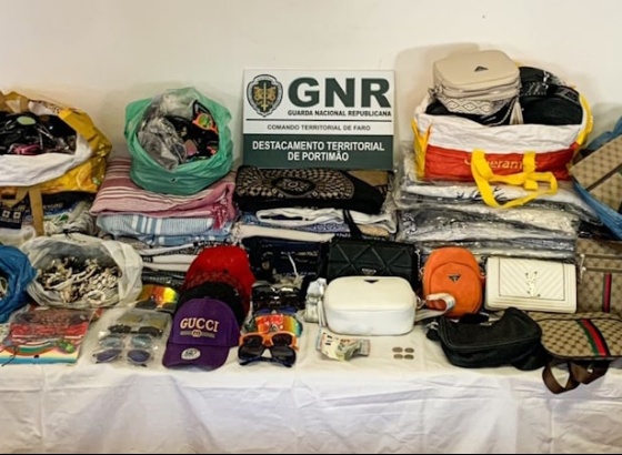 GNR apreende mais de 800 artigos contrafeitos em Alvor 