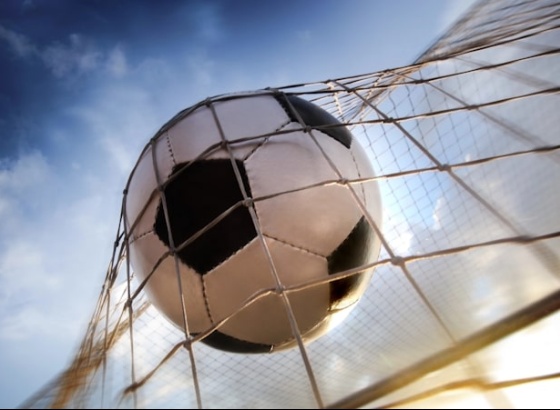Farense repudia críticas de Pastor e acusa jogador de ingratidão