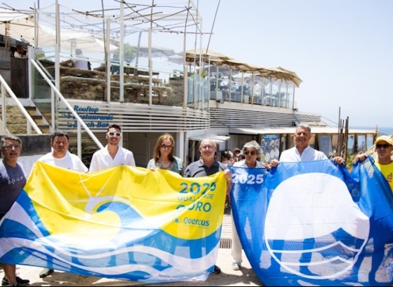 Praias de Lagoa iniciaram época balnear com galardões de qualidade e acessibilidade
