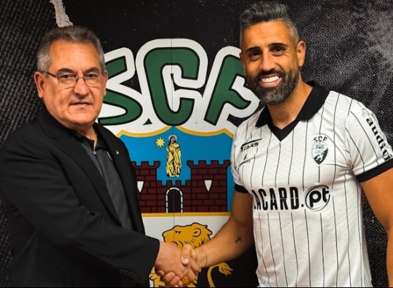 Marco Matias renova e segue para a quarta época no Farense