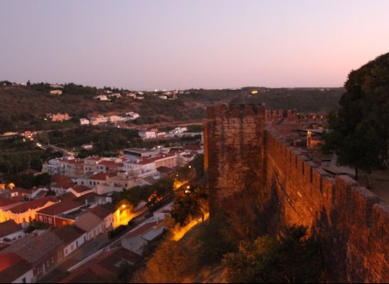 Castelo de Silves convida para fins de tarde com música, animação e gastronomia