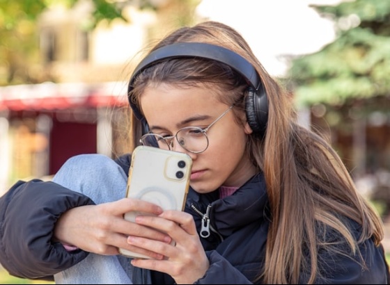 Tem um filho adolescente? Saiba como lhe colocar limites