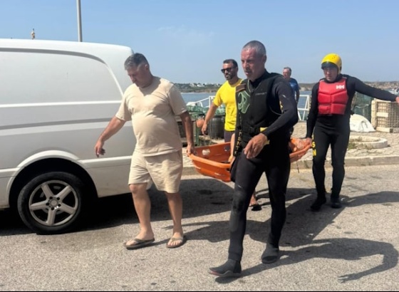Mulher foi auxiliada na praia do Beliche em Sagres  