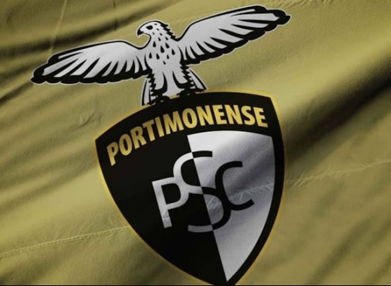 Portimonense apresenta defesa Jarleysom e médio João Casimiro