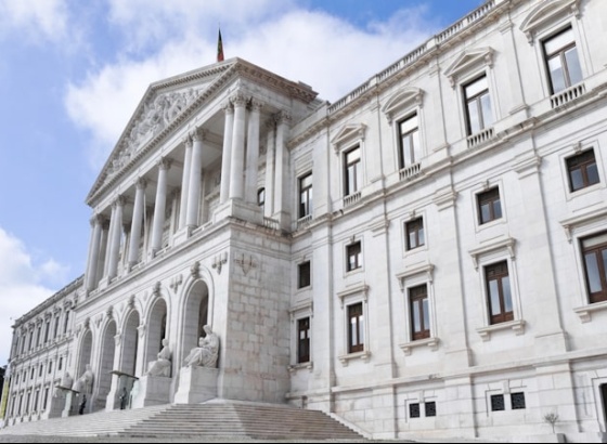 Aguiar-Branco retoma segunda-feira no Algarve iniciativa “Parlamento próximo”
