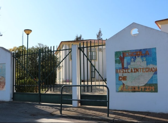 Firmado protocolo para combater desigualdades educativas em Alcoutim 