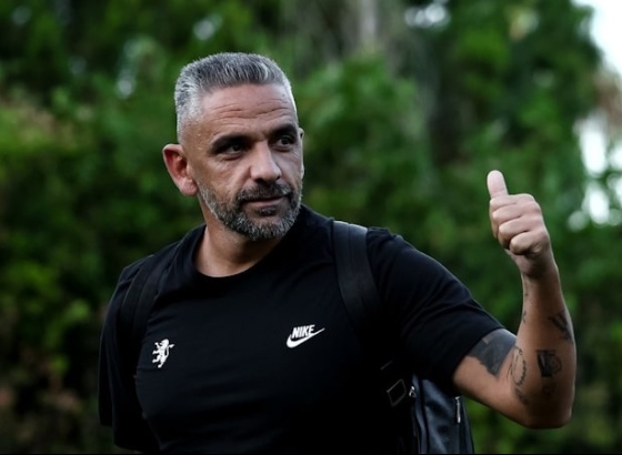 Sporting parte para estágio no Algarve sem Gyökeres na comitiva
