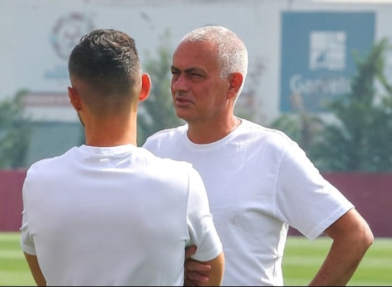 José Mourinho regressa a Albufeira para estágio do Fenerbahçe 