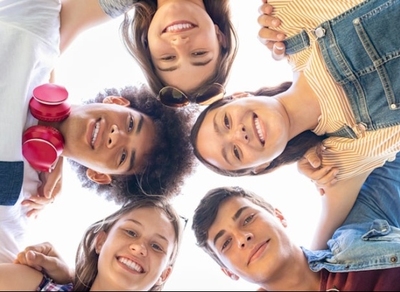 Jovens de Lagos escolhem futuro profissional na FEEL