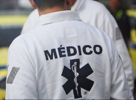 Motociclista morre em despiste seguido de embate num poste de eletricidade em Lagoa