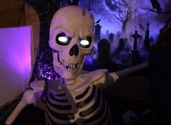  Família em Olhão celebra Halloween de portas abertas à comunidade