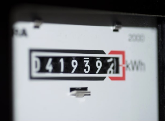 E-Redes prevê cortes de eletricidade no domingo em três concelhos do Algarve