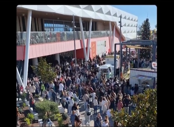 MAR Shopping foi evacuado devido a incêndio em veículo