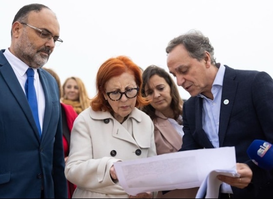 Proteção costeira entre Praia da Rocha e Vau termina em maio  