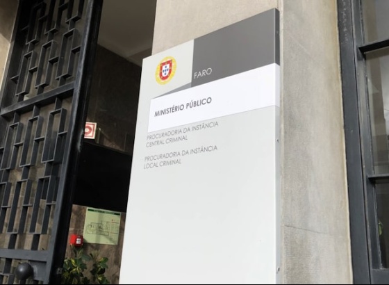 Homem condenado a 25 anos de prisão por matar mulher que conheceu no Algarve