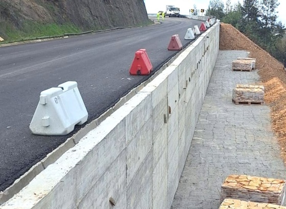 EN120 reabriu &agrave; circula&ccedil;&atilde;o em Odeceixe ap&oacute;s abatimento parcial da via