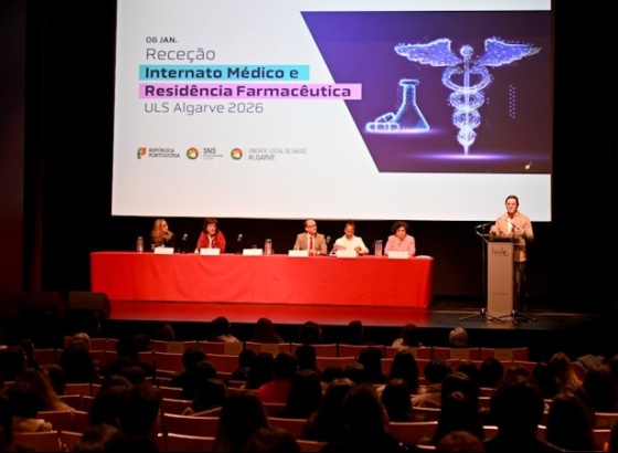 Loul&eacute; deu as boas-vindas a m&eacute;dicos internos e a farmac&ecirc;uticos do Algarve 