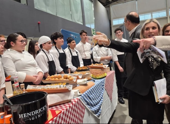 Alunos da EHT de Portim&atilde;o mostraram conhecimentos em eventos de grande dimens&atilde;o