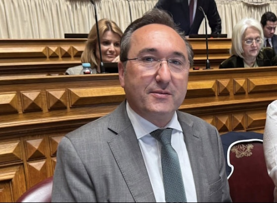 V&iacute;tor Guerreiro tomou posse como deputado eleito do PS pelo Algarve