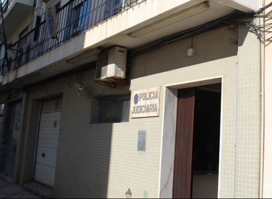 PJ de Portim&atilde;o det&eacute;m jovem por abuso sexual de menina junto &agrave; escola de ambos