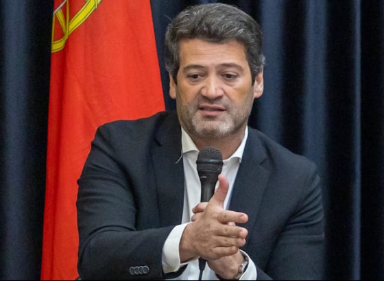 Ventura pede ao Minist&eacute;rio P&uacute;blico que esclare&ccedil;a fundamentos das buscas na C&acirc;mara de Albufeira 