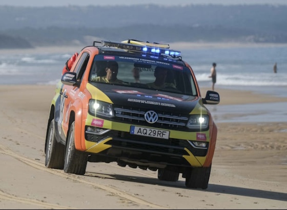 Autoridade Mar&iacute;tima Nacional refor&ccedil;a assist&ecirc;ncia a banhistas at&eacute; 12 de abril devido ao calor