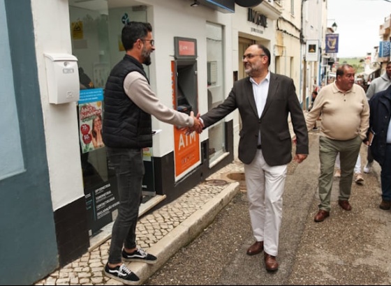Executivo de Portim&atilde;o acompanhou obras em Alvor 