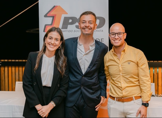 Hugo Soares presenciou a tomada de posse da nova Comiss&atilde;o Pol&iacute;tica do PSD de Vila Real de Santo Ant&oacute;nio 