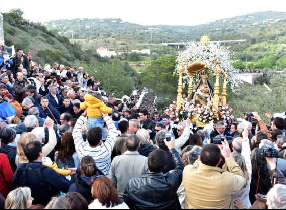 Loul&eacute; espera por milhares de fi&eacute;is e turistas na Festa Grande da M&atilde;e Soberana