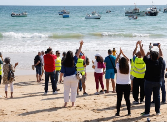 Protesto em Albufeira junta popula&ccedil;&atilde;o contra dessalinizadora 