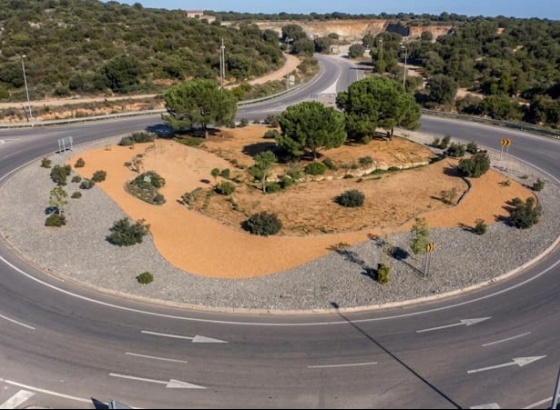 Ministro das Infraestruturas inaugura Variante de Olh&atilde;o 