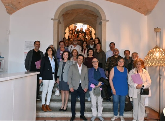 Loul&eacute; apoia associativismo local e anuncia inten&ccedil;&atilde;o de preparar candidatura a Capital da Cultura 2028