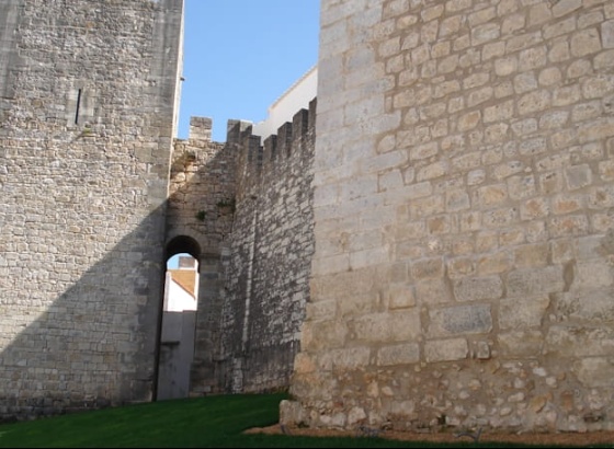 Fotografia motiva fam&iacute;lias a explorar centro hist&oacute;rico de Loul&eacute; 
